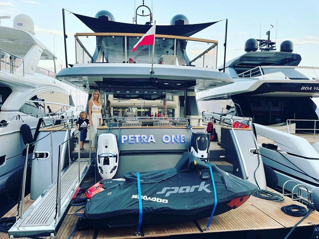 Sanlorenzo 82